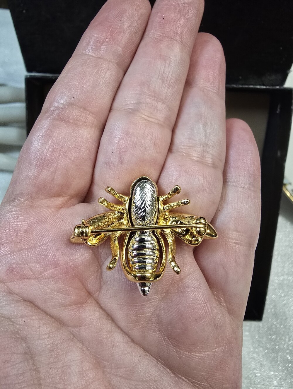 Joan Rivers Multi-Color Bee Brooch Set with Interchangeable Bodies - Picture 7 of 16
